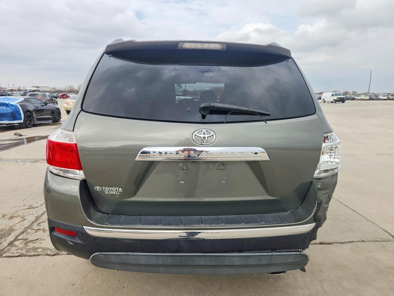 2011 Toyota Highlander Limited - Image 6