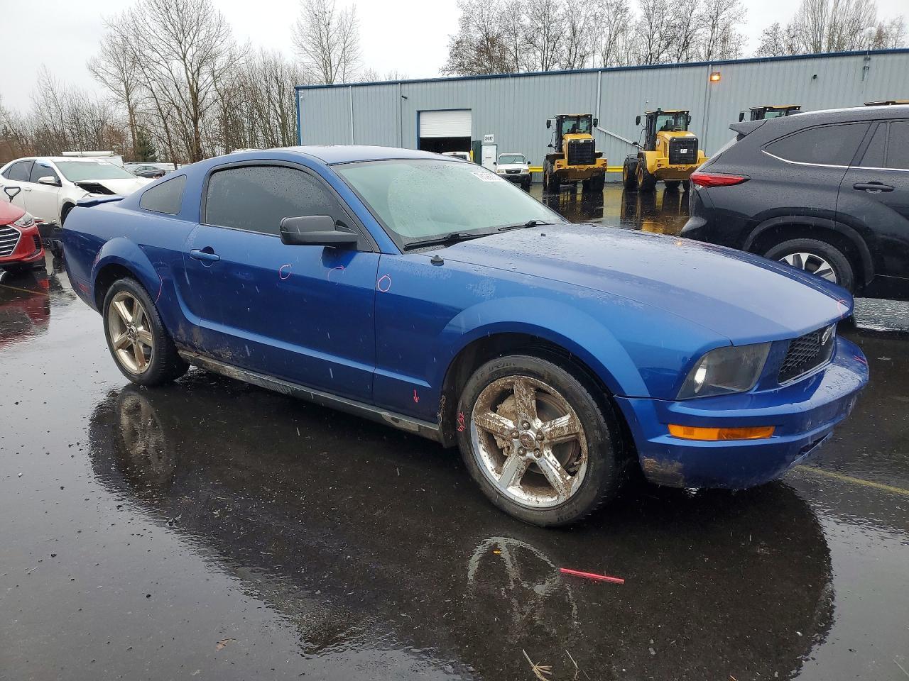 2008 Ford Mustang - Image 4