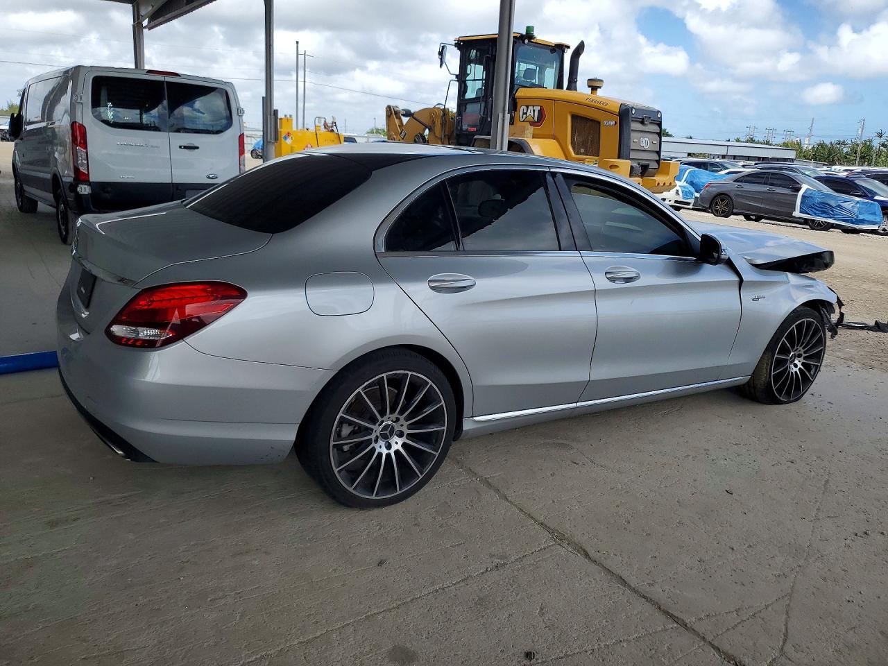 2018 Mercedes-Benz C 300 - Image 3