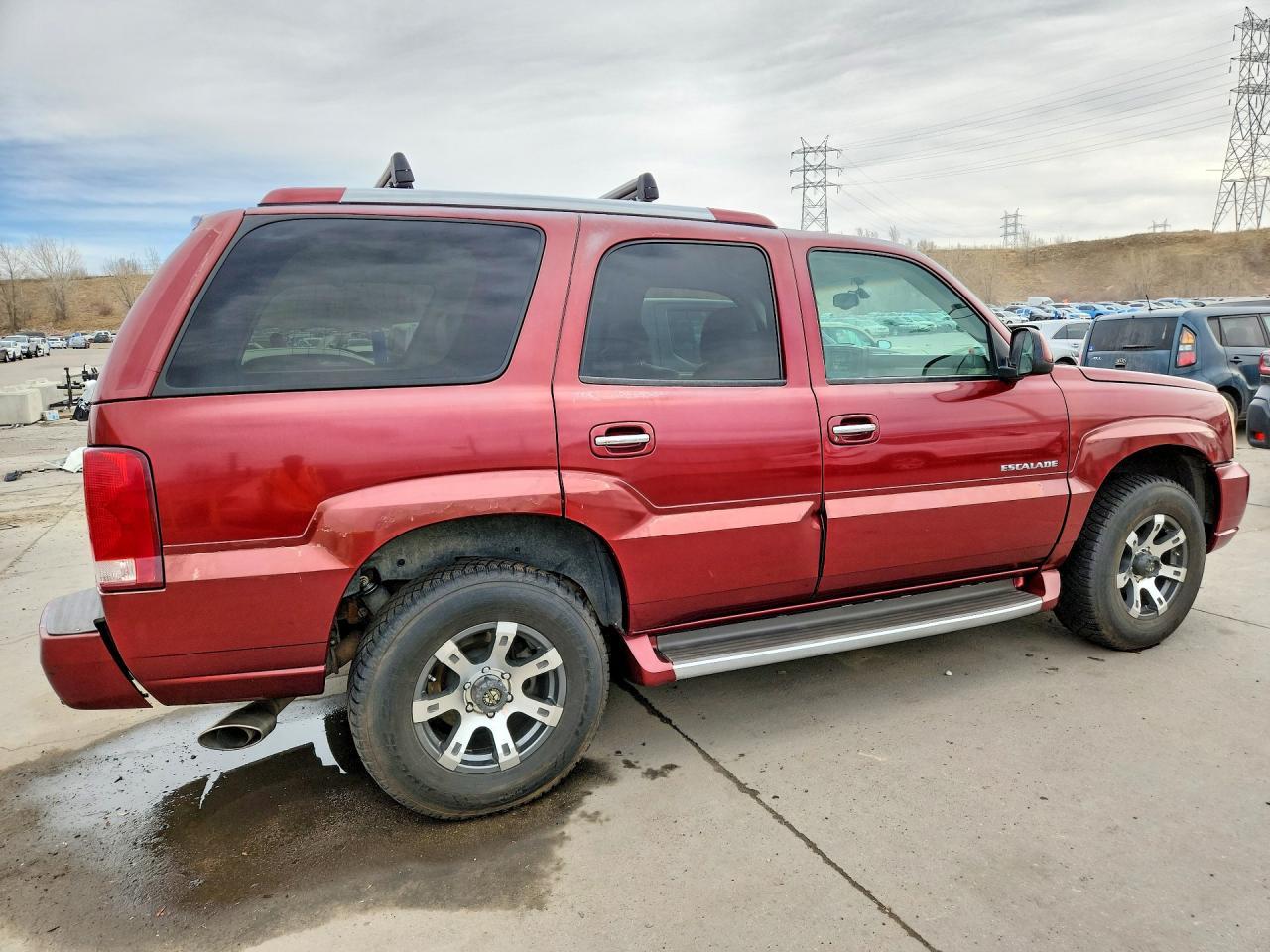 2002 Cadillac Escalade Luxury - Image 3