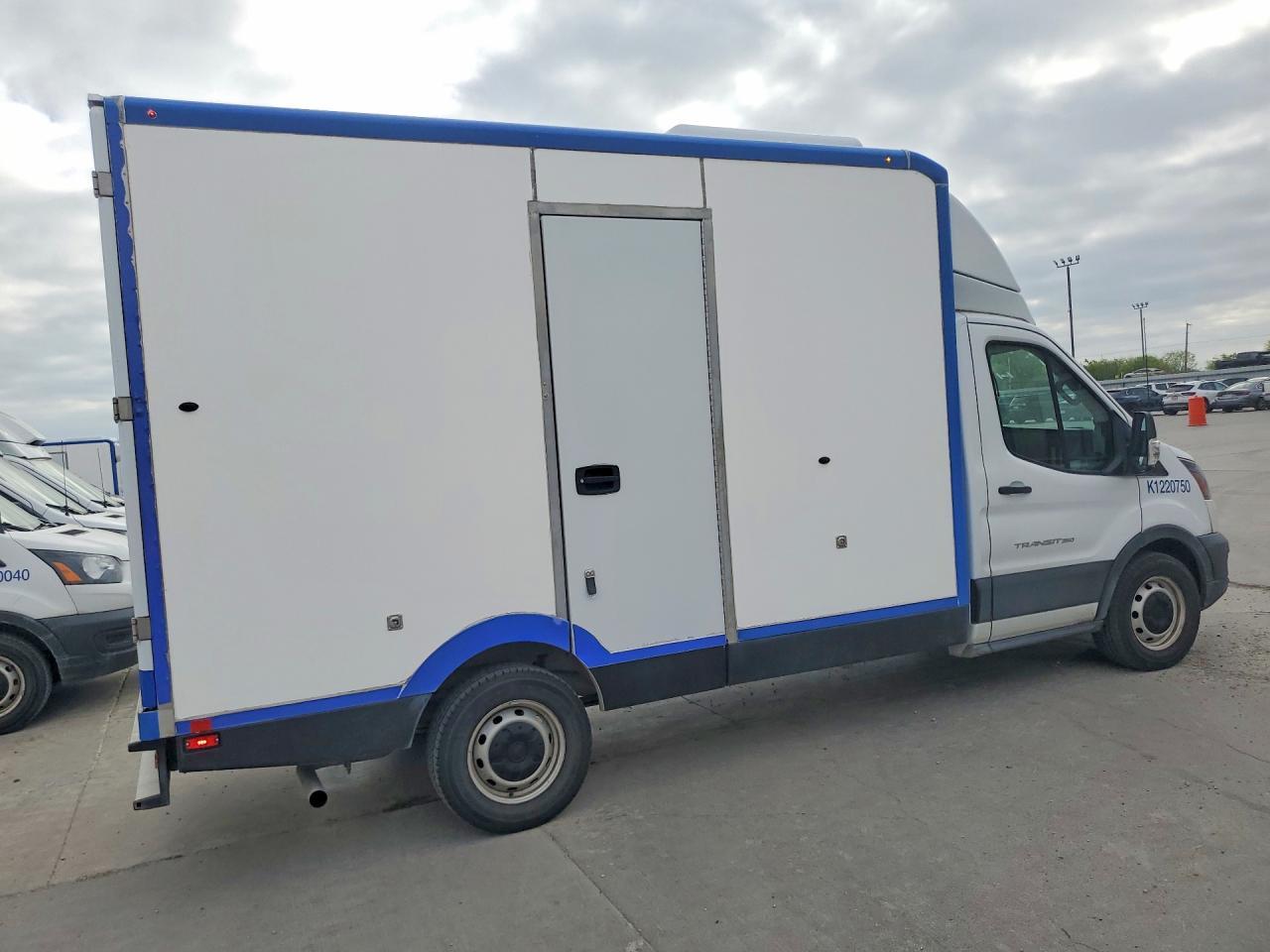 2022 Ford Transit Delivery Truck - Image 3