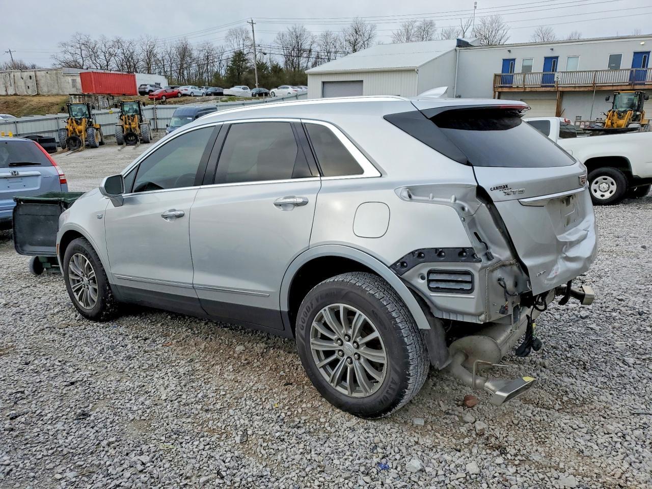 2018 Cadillac Xt5 Luxury - Фото 2