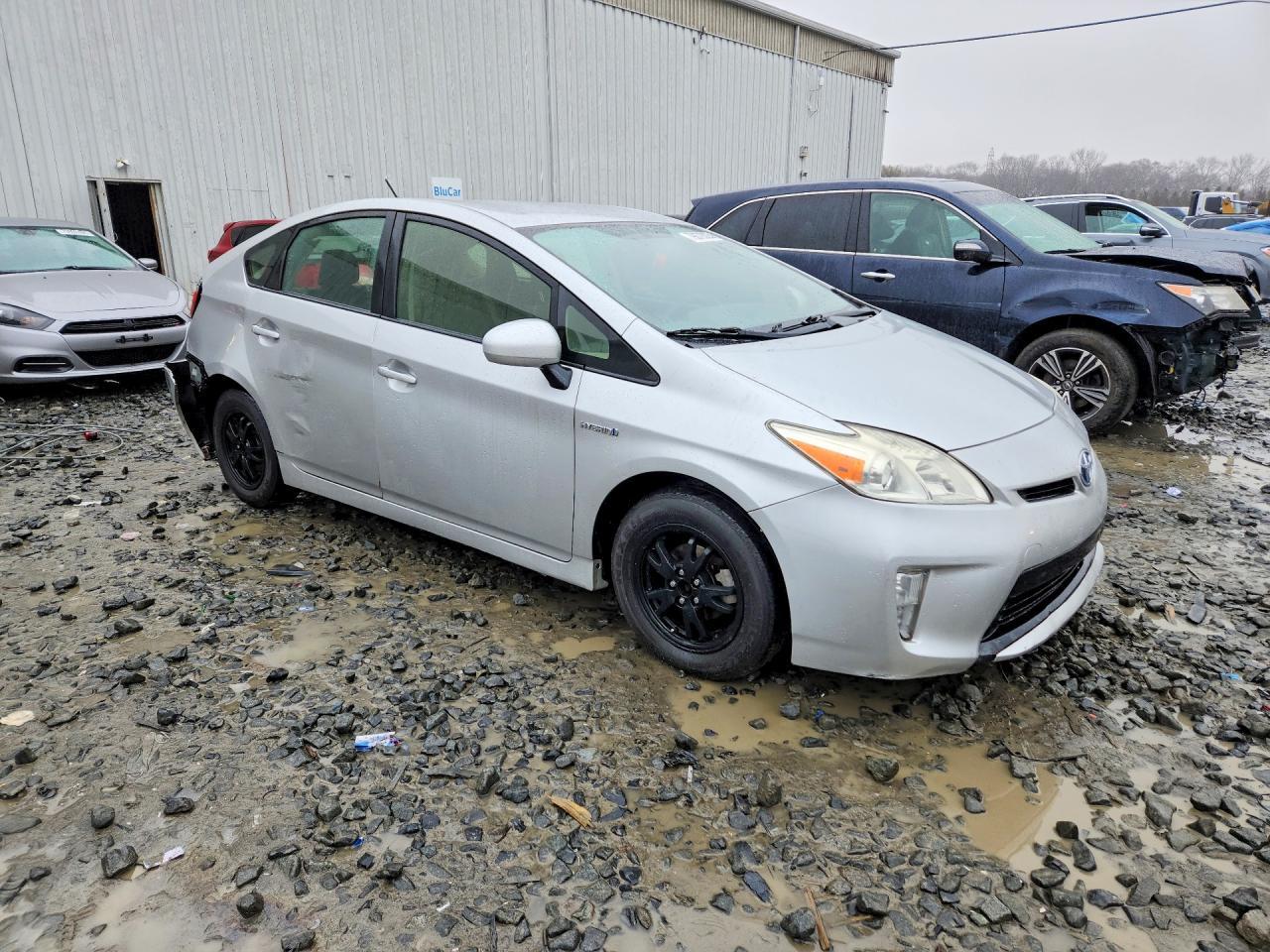 2013 Toyota Prius Two - Image 4