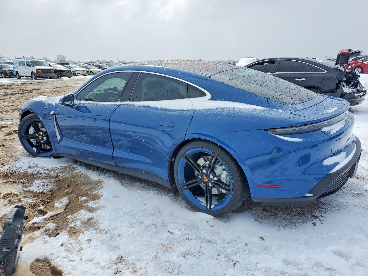 2021 Porsche Taycan 4S - Image 2