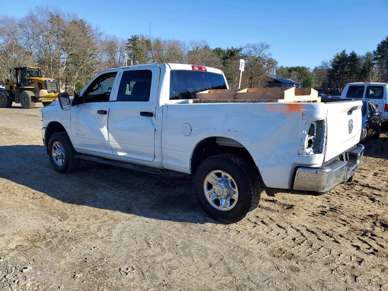 2022 Ram 2500 Tradesman - Фото 2
