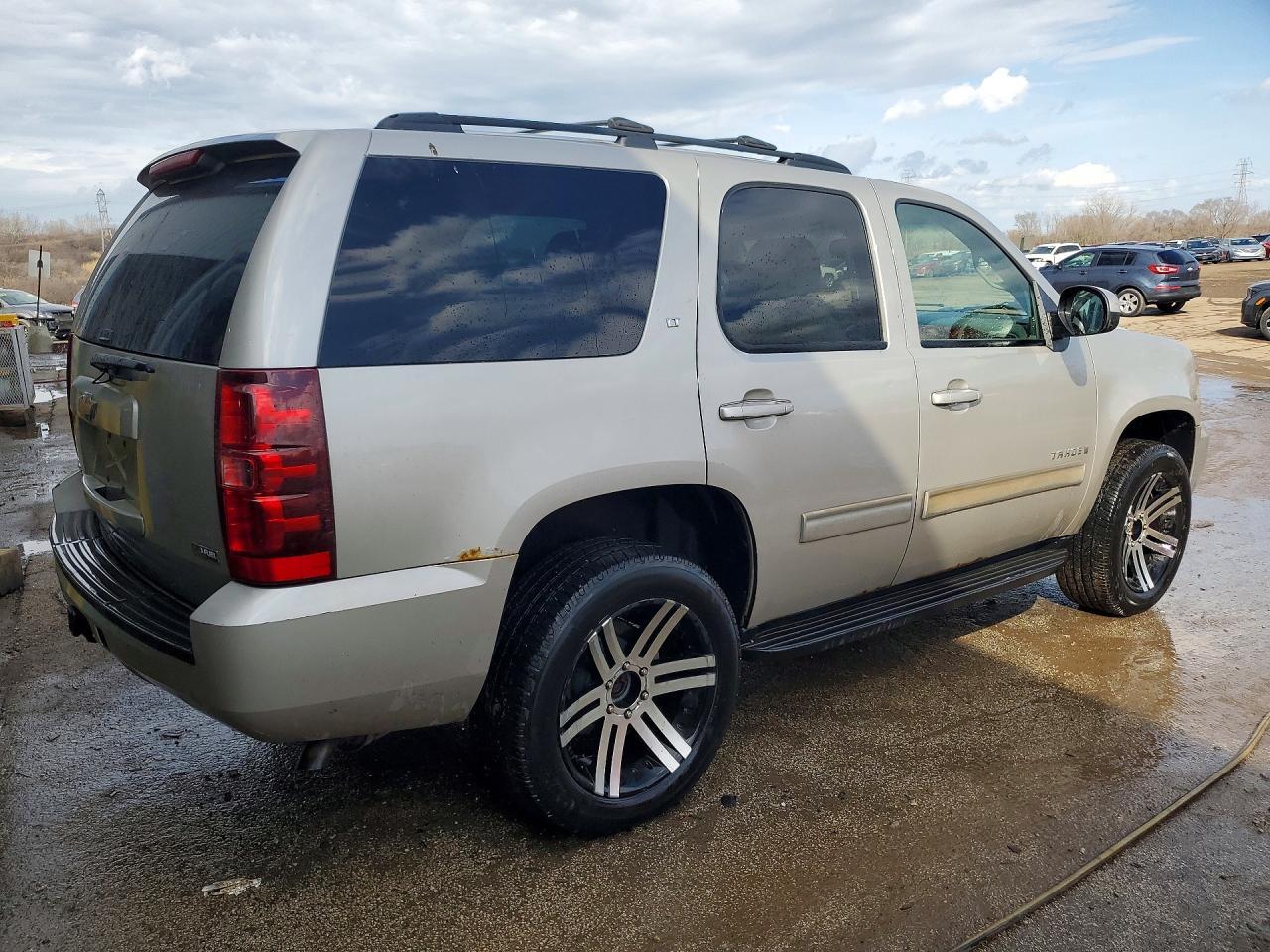 2009 Chevrolet Tahoe K1500 Lt - Image 3