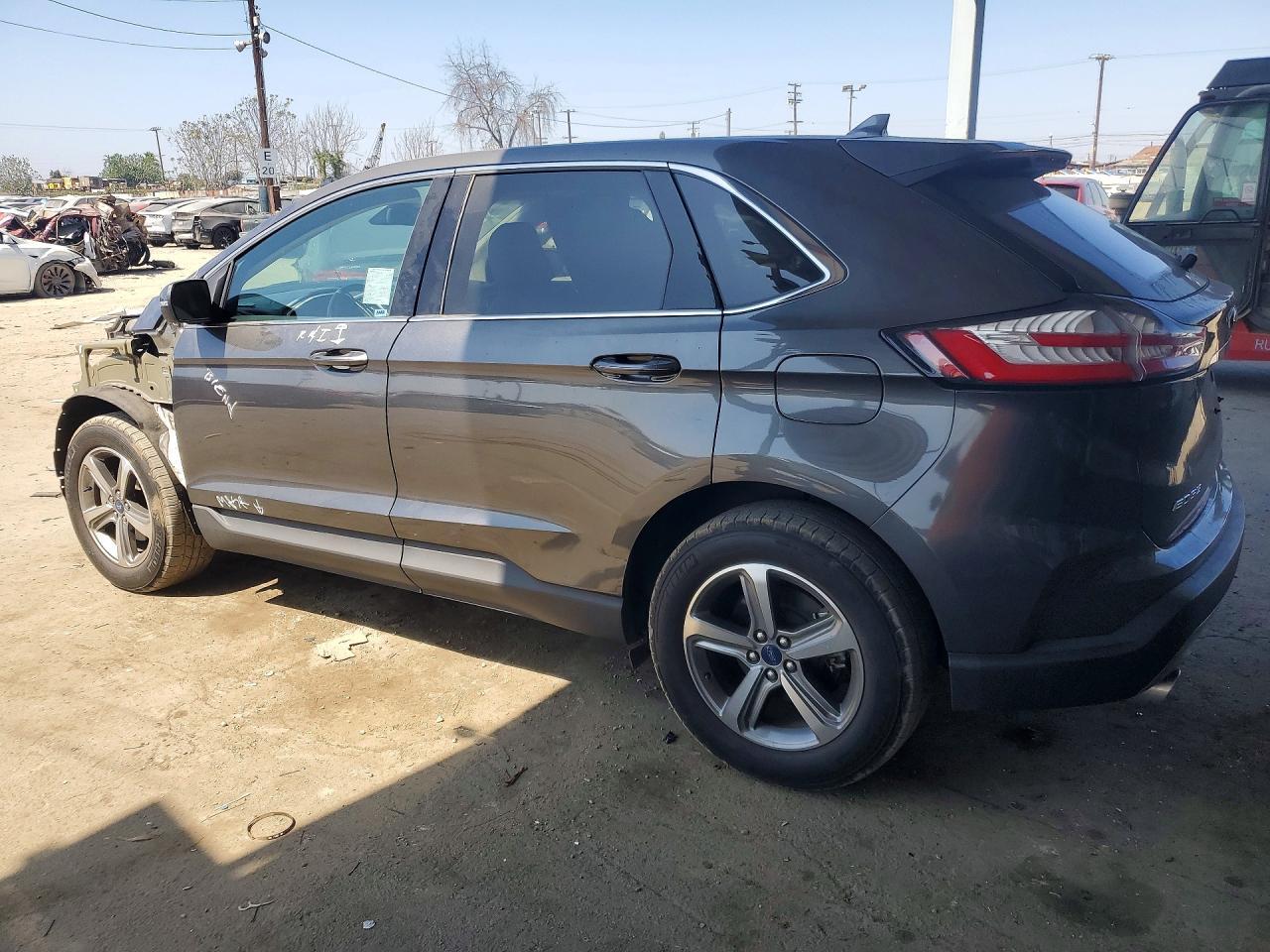 2020 Ford Edge Sel - Image 3