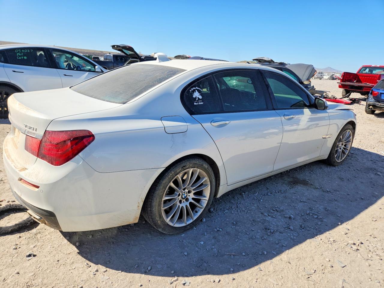 2014 BMW 750 Xi - Фото 3