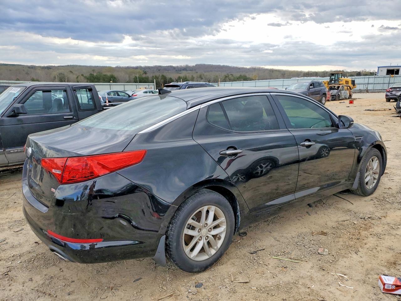 2013 Kia Optima Lx - Image 3