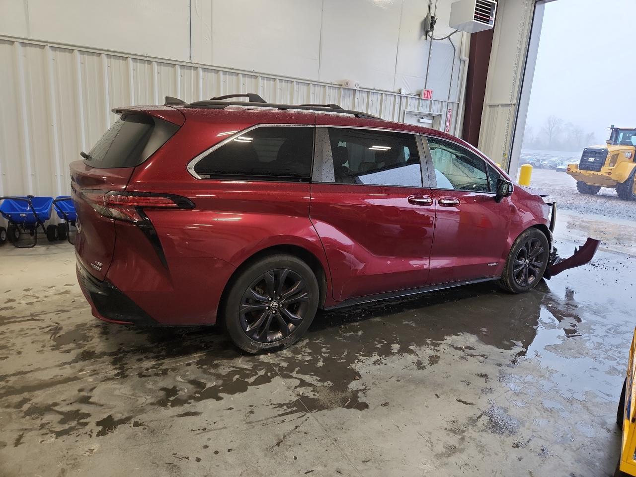 2021 Toyota Sienna Xse 7-Passenger - Фото 3