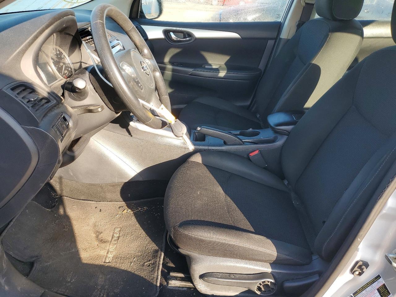2019 Nissan Sentra S - Фото 7