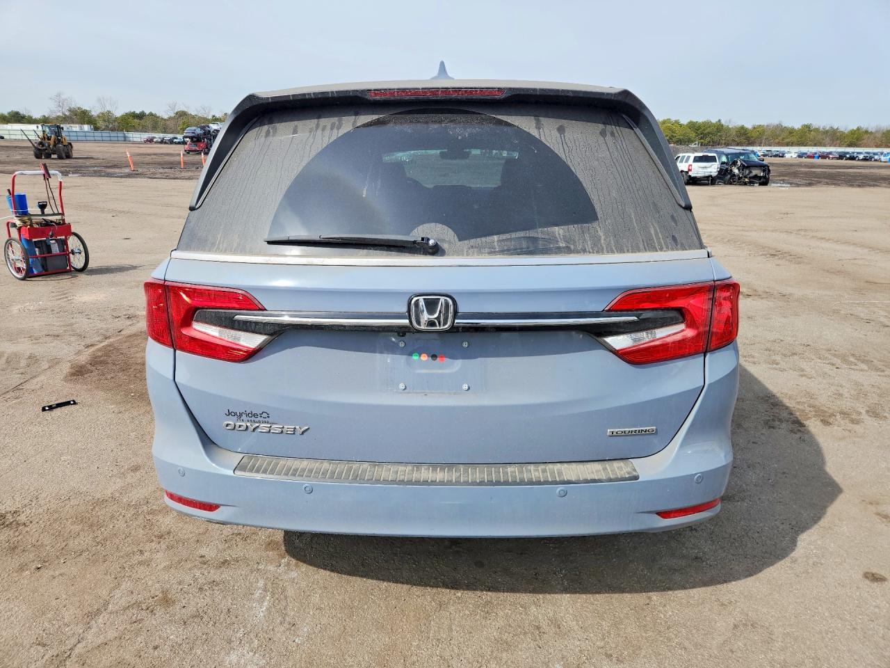 2023 Honda Odyssey Touring - Image 6
