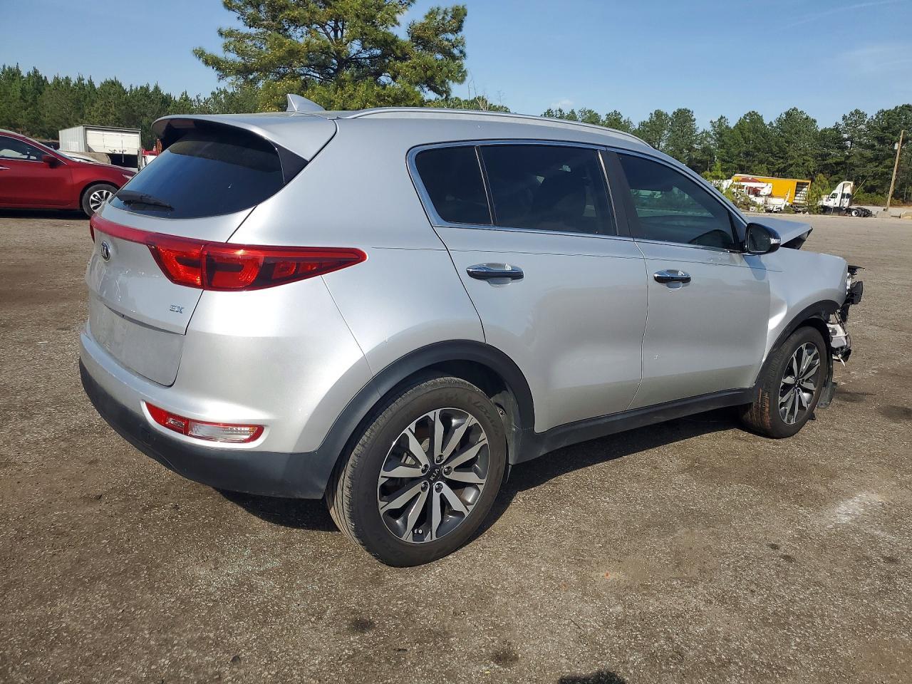 2019 Kia Sportage Ex - Image 3