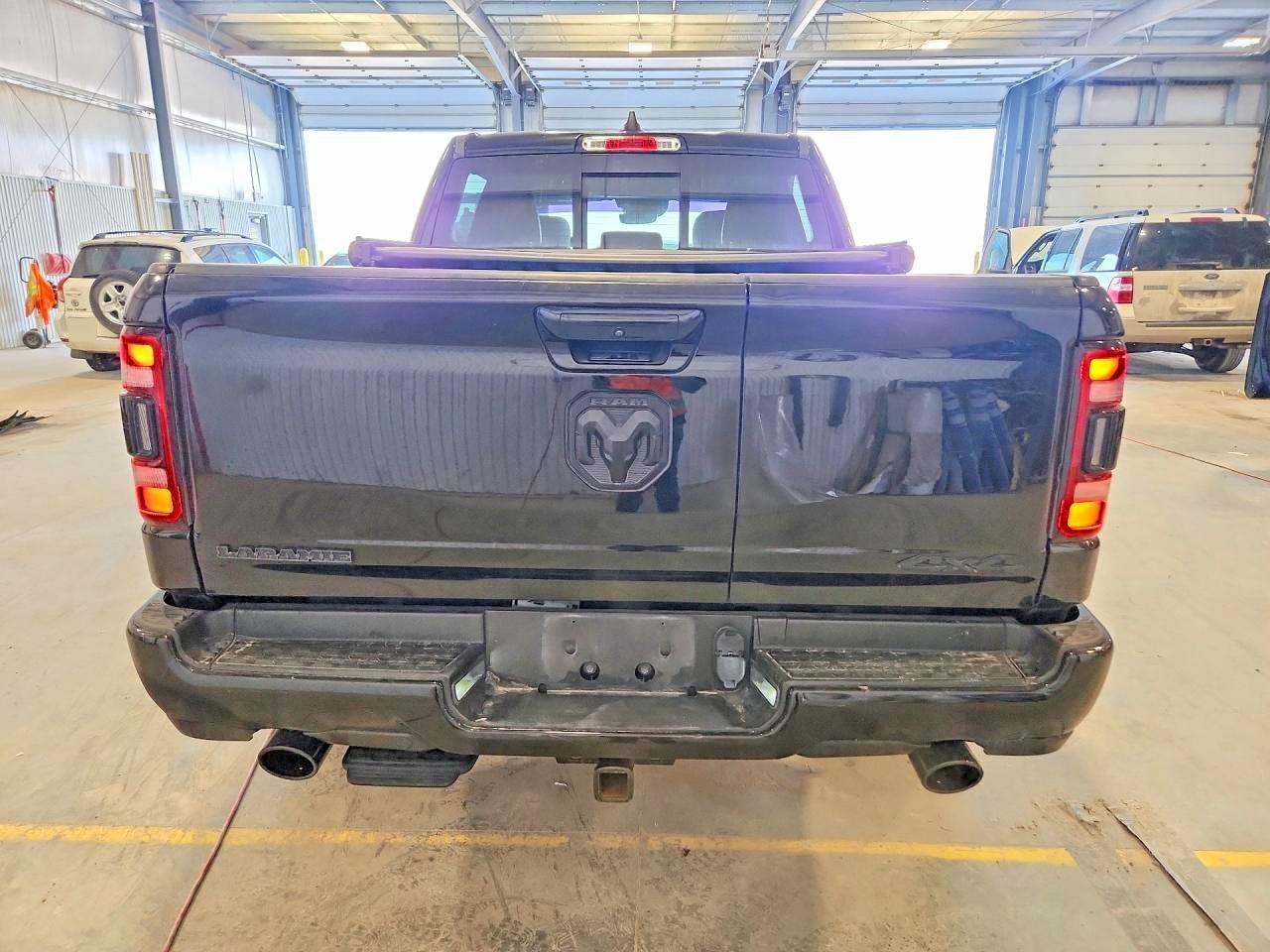 2021 Ram 1500 Laramie - Фото 6
