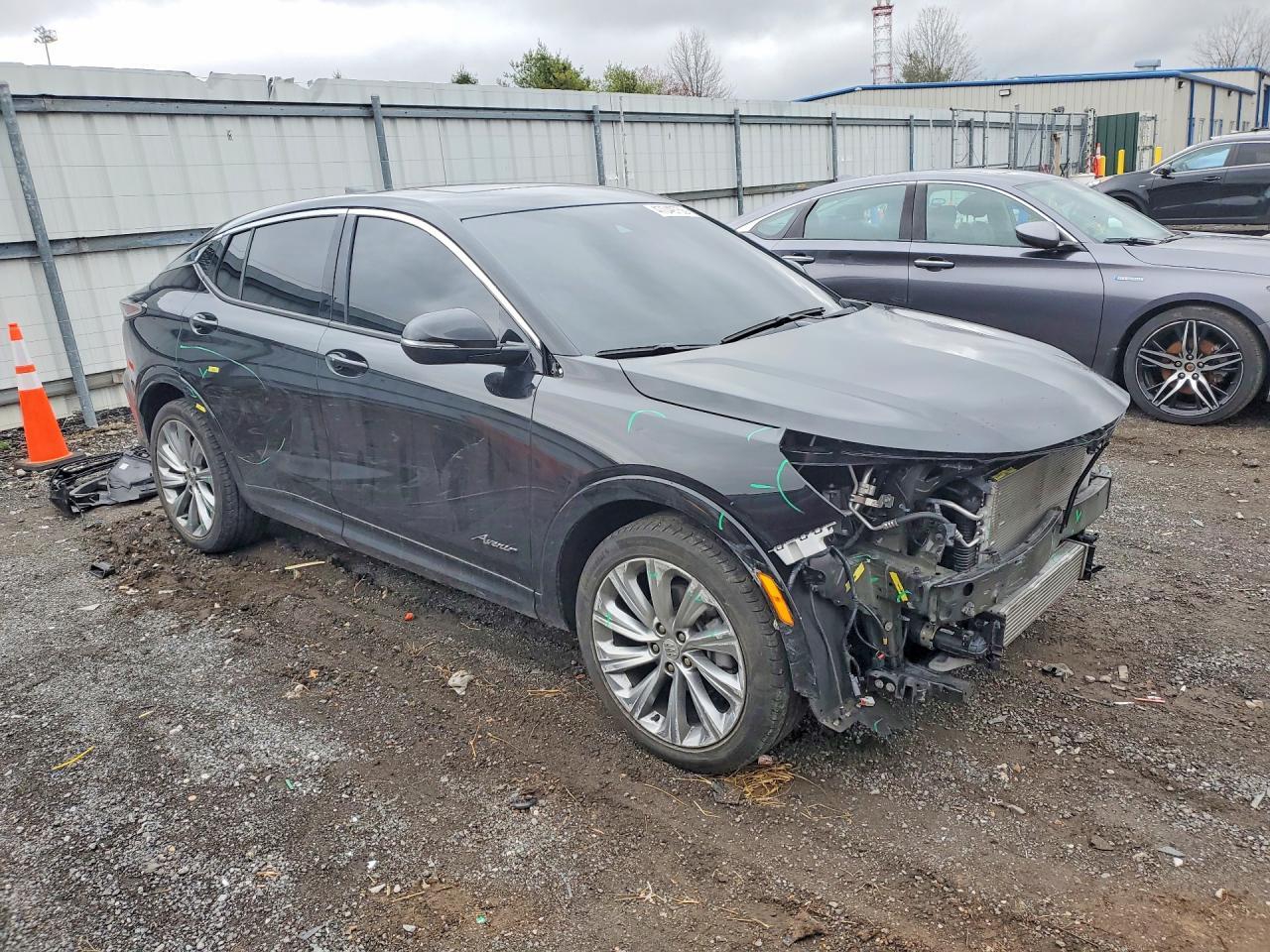 2025 Buick Envista Avenir - Image 4
