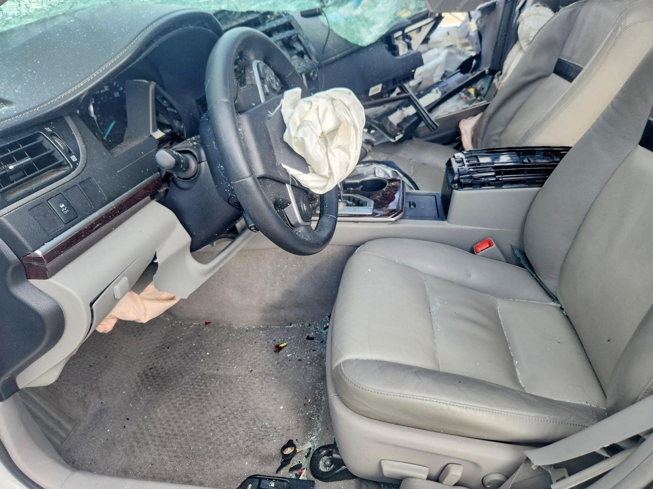 2014 Toyota Camry Xle - Image 7