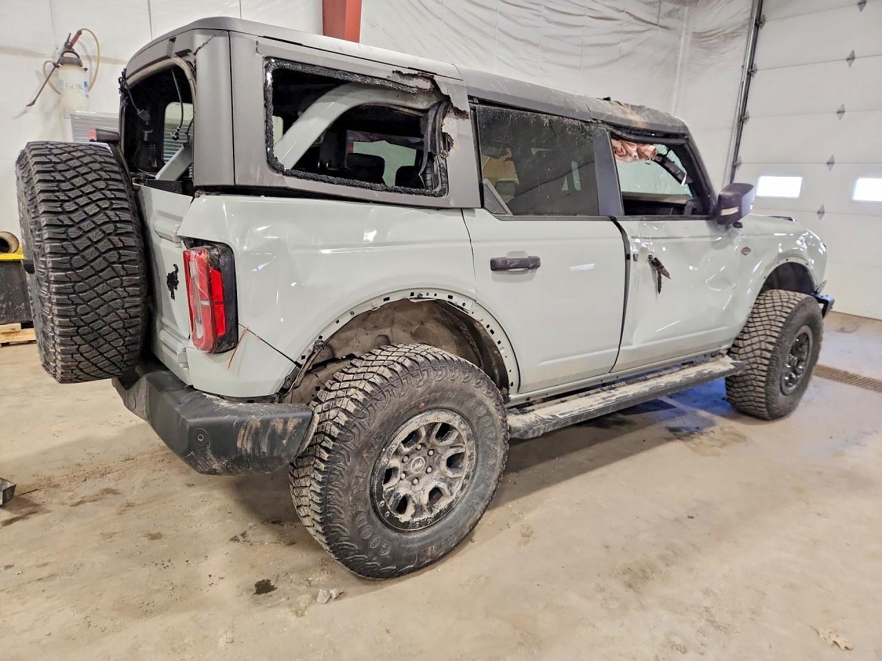2024 Ford Bronco Wildtrak - Фото 3