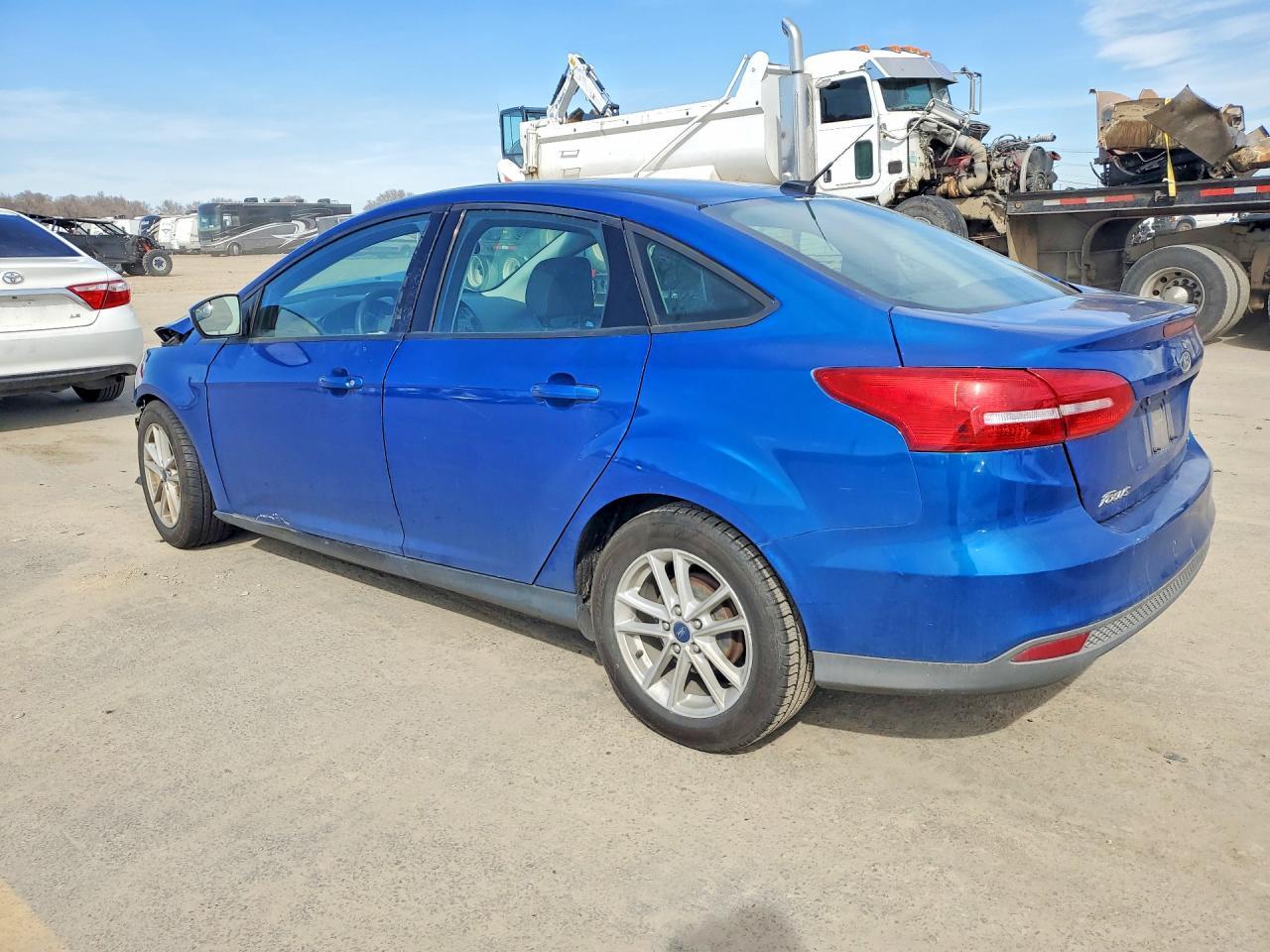 2018 Ford Focus Se - Фото 2