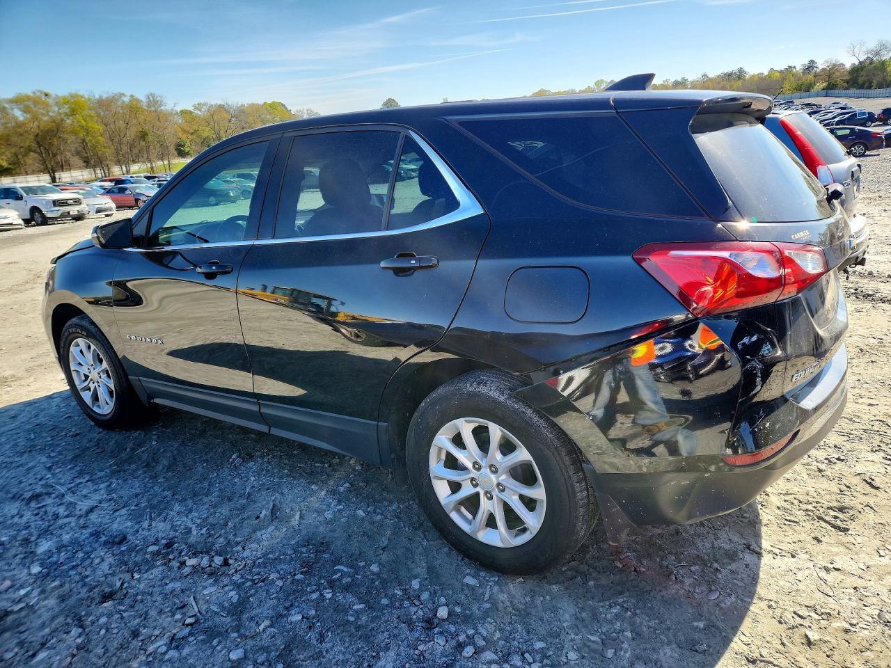 2019 Chevrolet Equinox Lt - Image 2