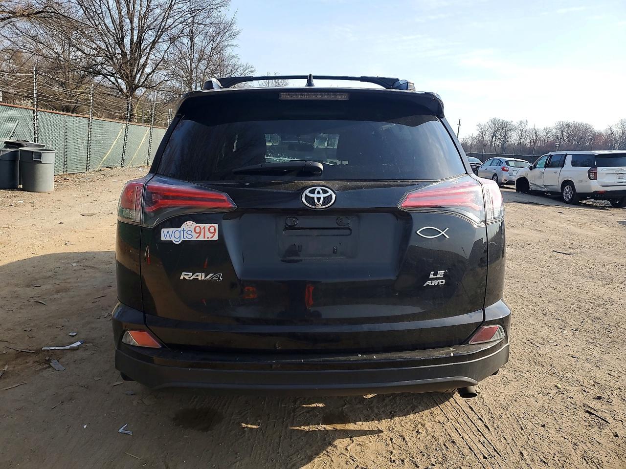 2016 Toyota Rav4 Le - Image 6