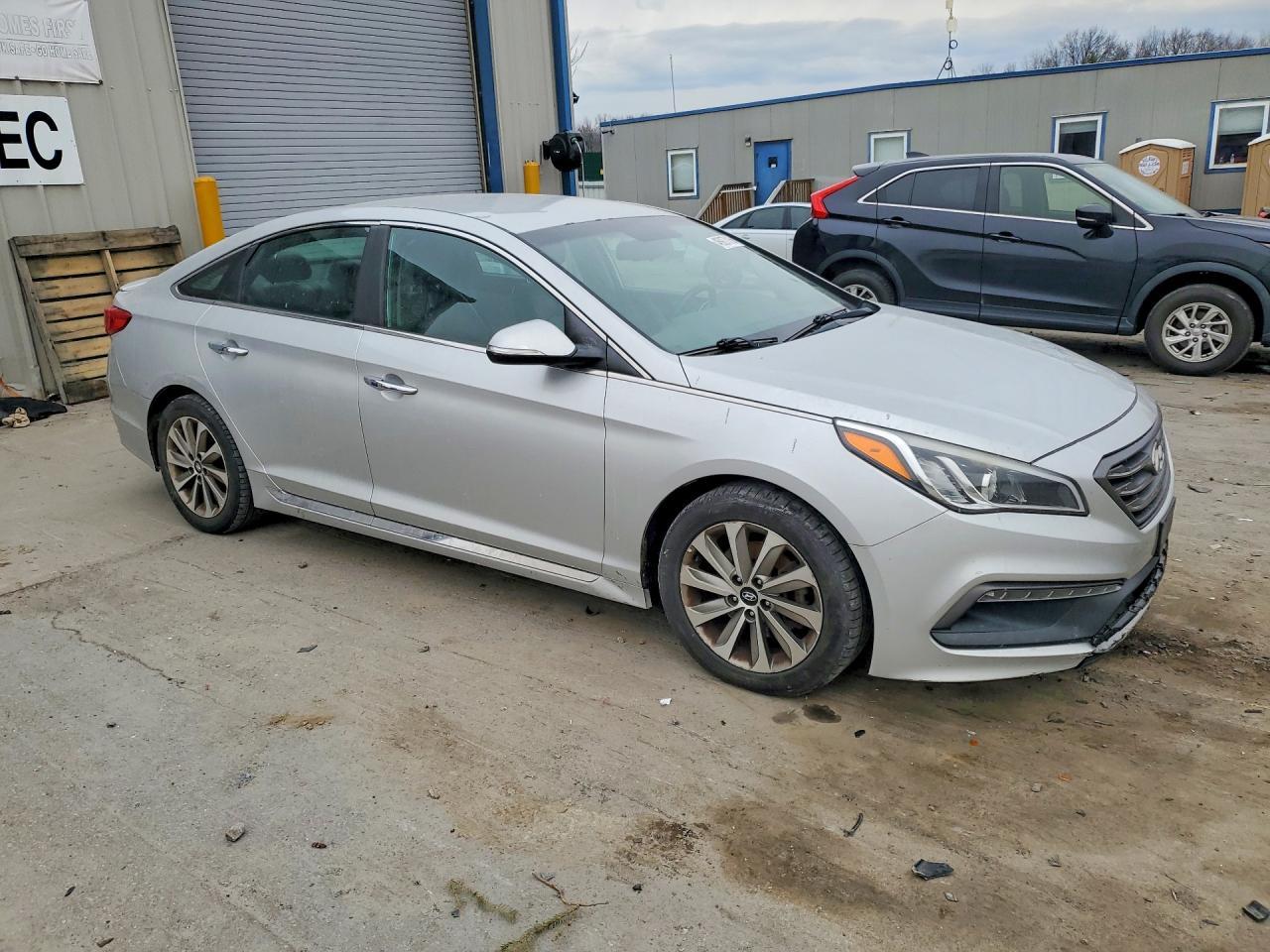 2016 Hyundai Sonata Sport - Фото 4