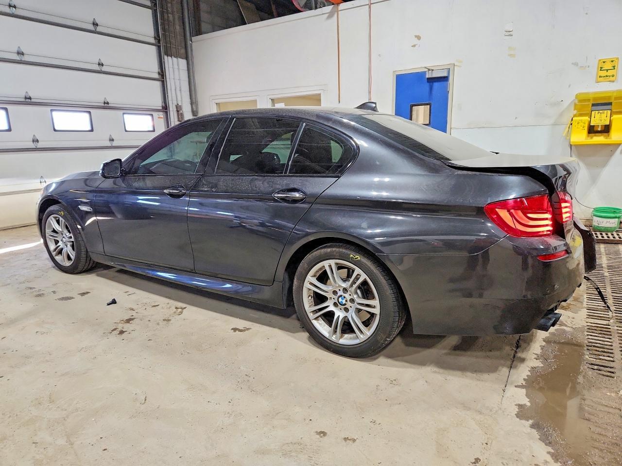 2013 BMW 528 Xi - Фото 2