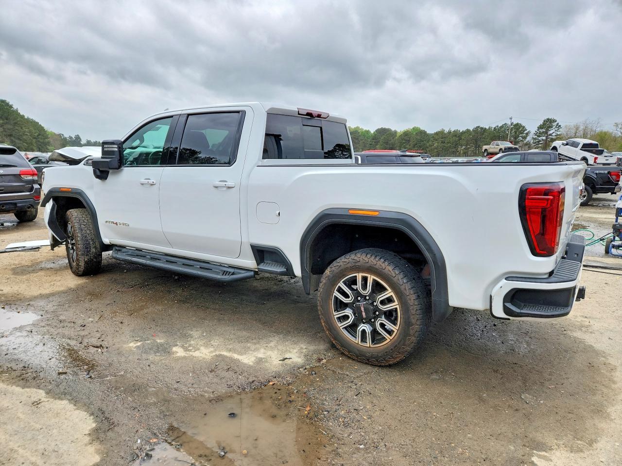 2023 GMC Sierra K2500 At4 - Фото 2