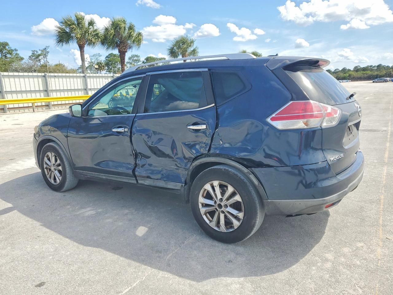 2016 Nissan Rogue Sv - Image 2