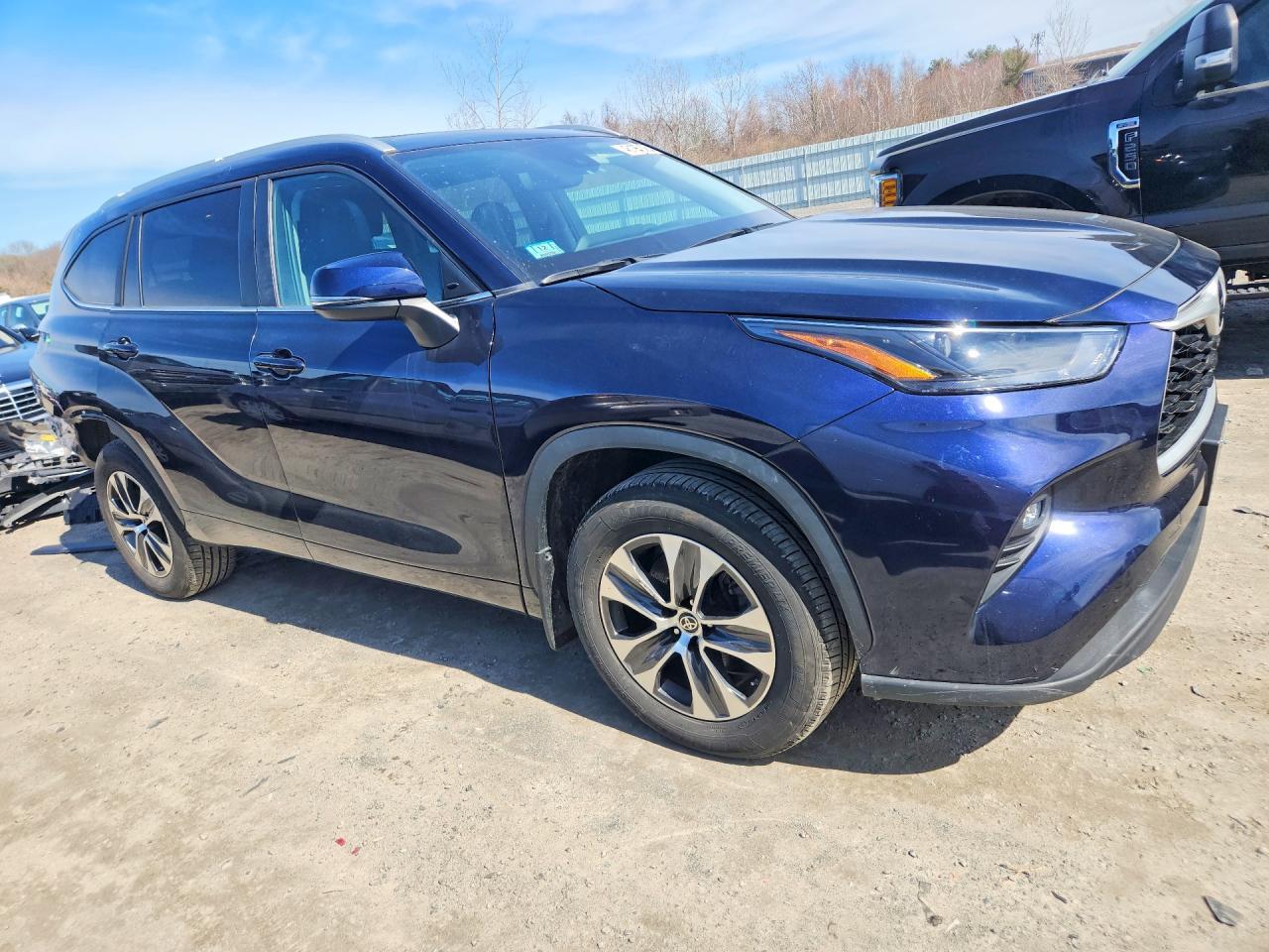 2023 Toyota Highlander Xle - Image 4
