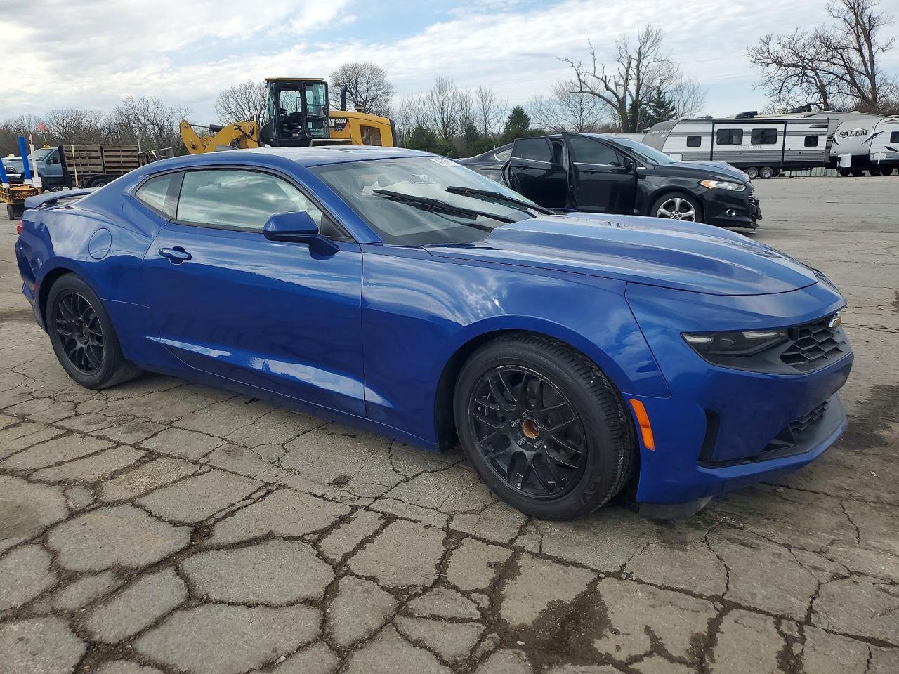2021 Chevrolet Camaro Ls - Фото 4