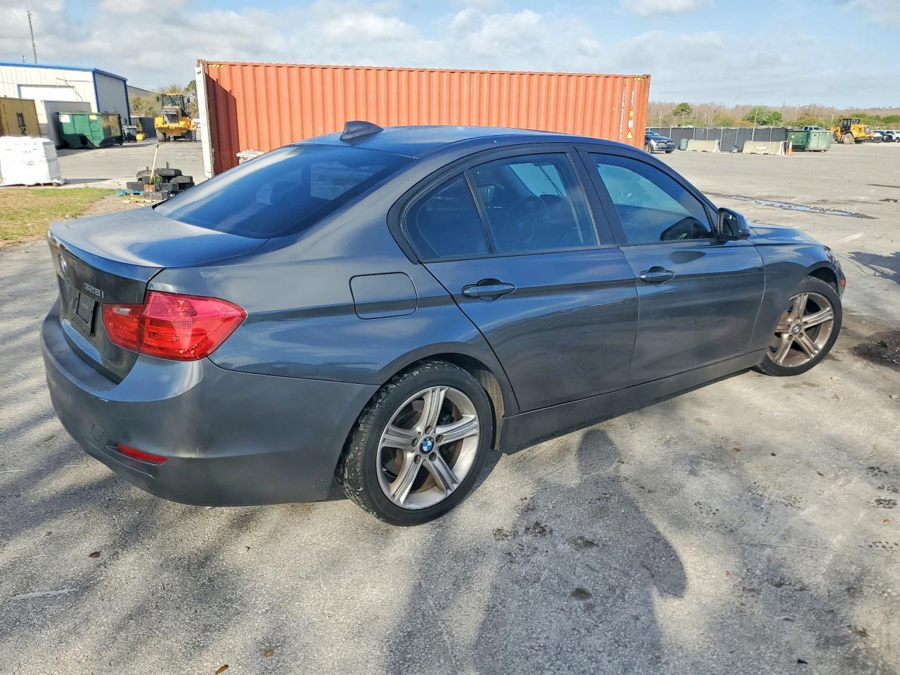 2014 BMW 328 I - Image 3