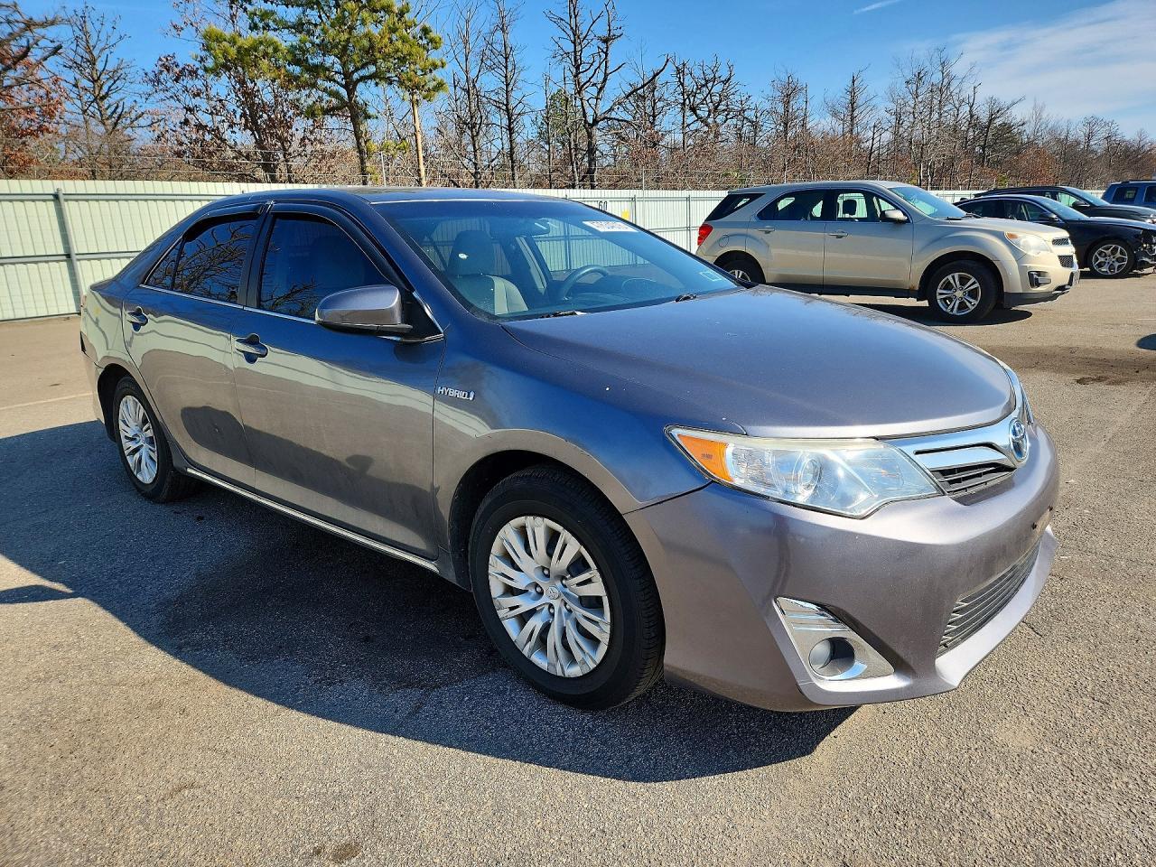 2014 Toyota Camry Hybrid Le - Фото 4