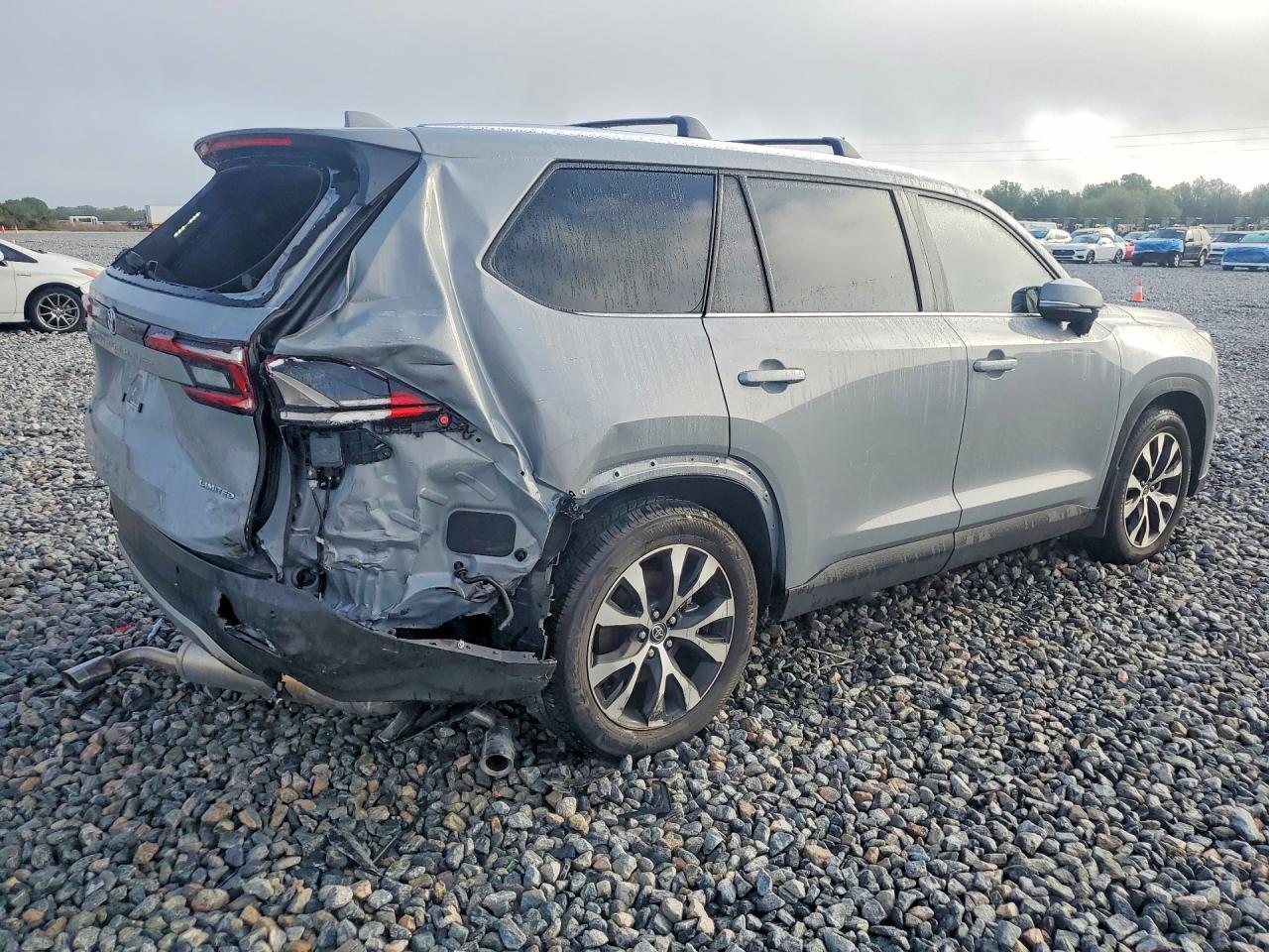2025 Toyota Grand Highlander Hybrid Max Limited - Image 3