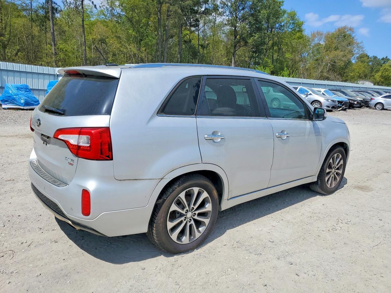 2014 Kia Sorento Sx - Image 3