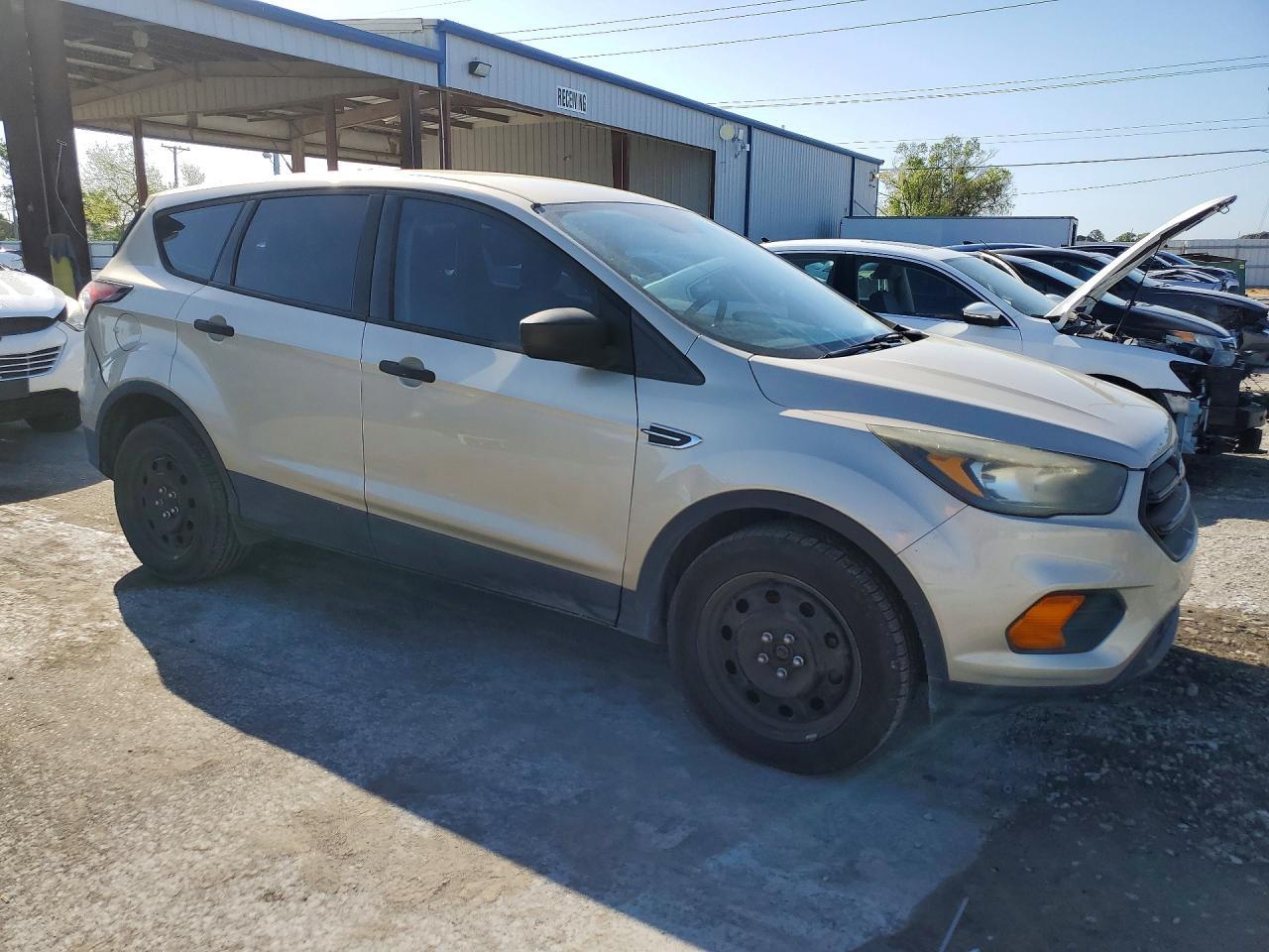 2018 Ford Escape S - Image 4