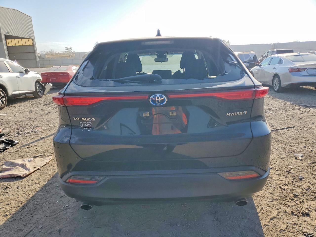 2021 Toyota Venza Le - Фото 6