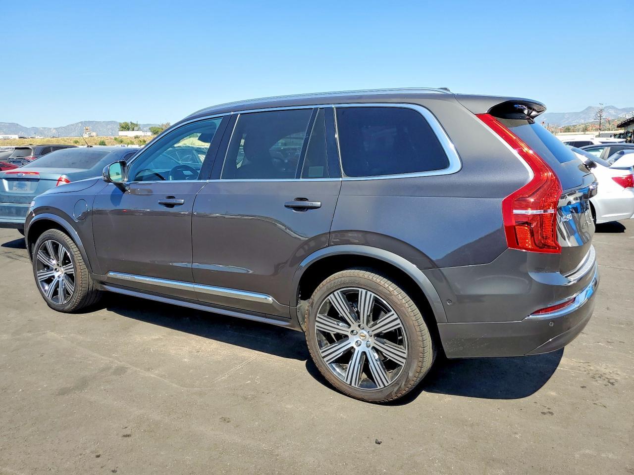 2024 Volvo Xc90 Ultimate - Фото 2