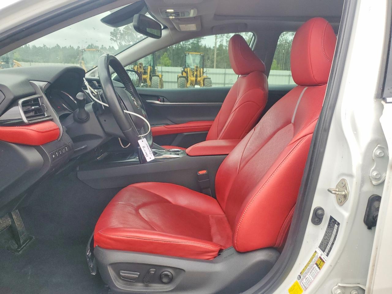 2020 Toyota Camry Xse V6 - Image 7