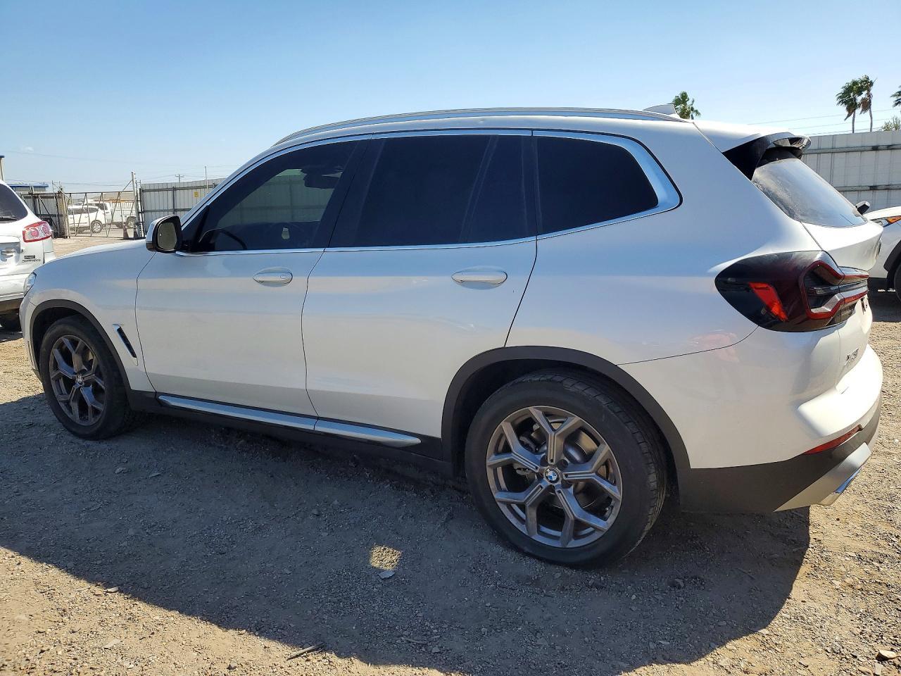 2022 BMW X3 Sdrive30I - Фото 2