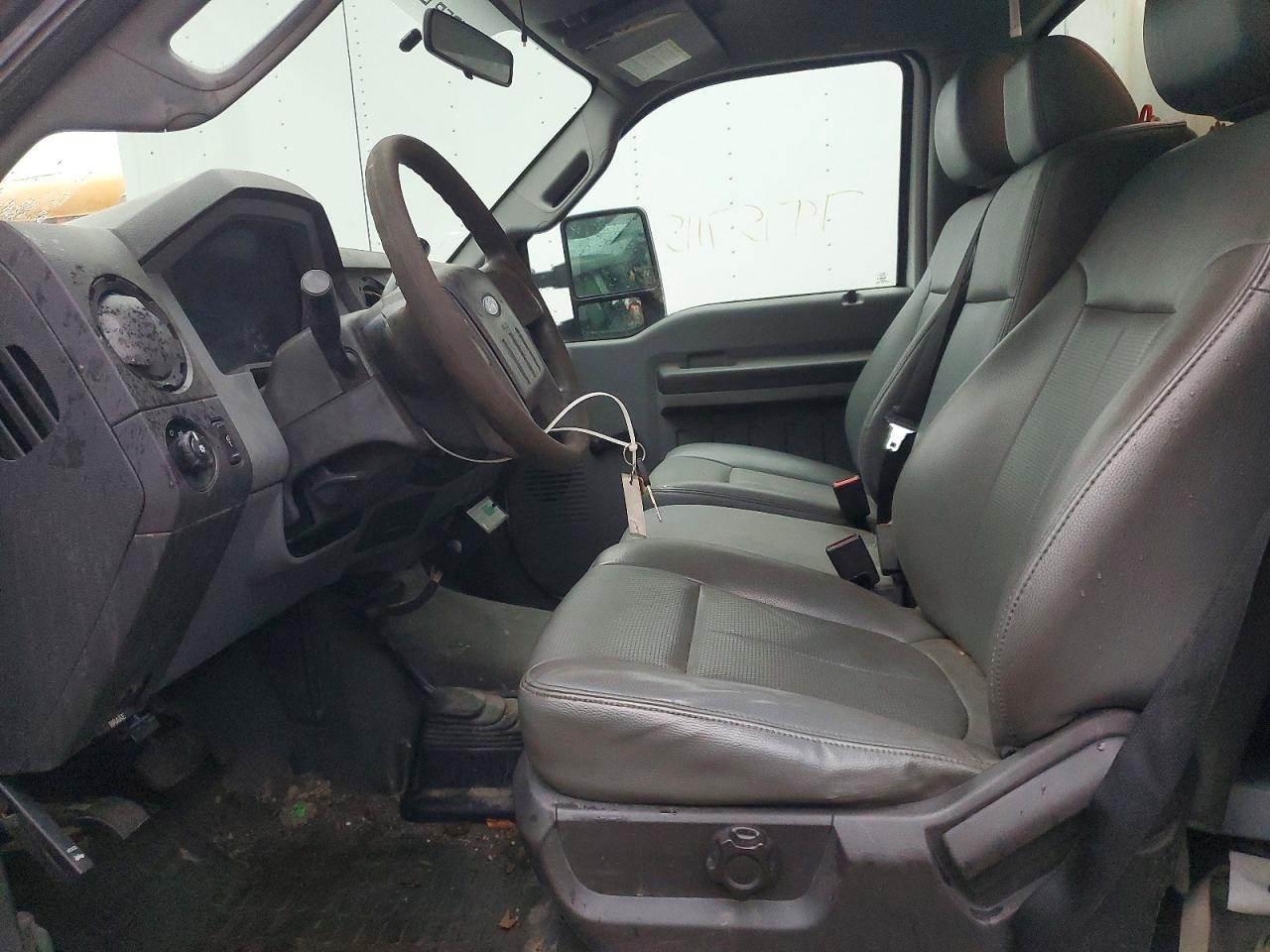 2012 Ford F550 Super Duty Refrigerated Box Truck - Image 7