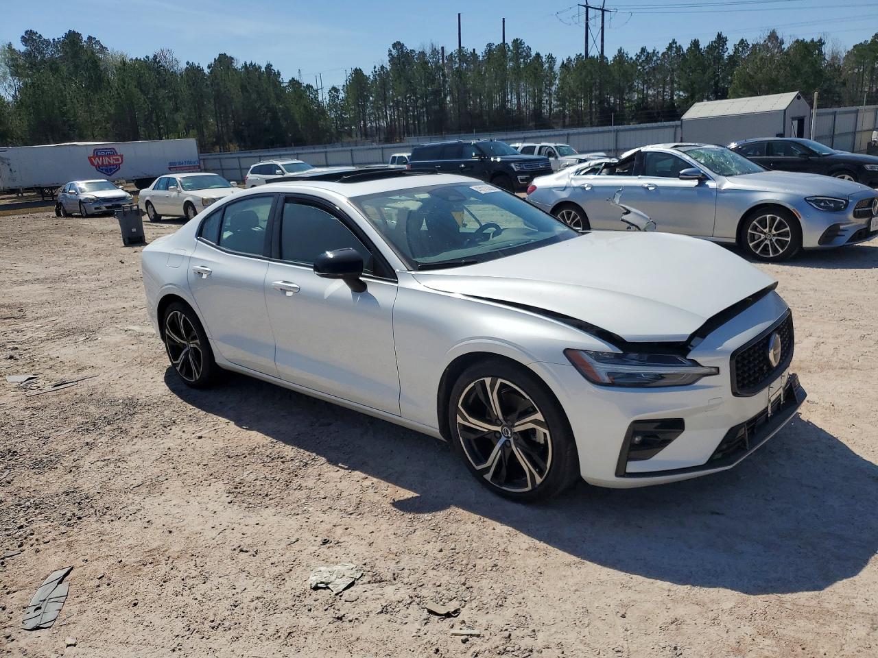 2024 Volvo S60 Core - Фото 4
