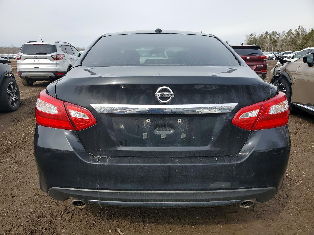 2016 Nissan Altima 2.5 - Image 6