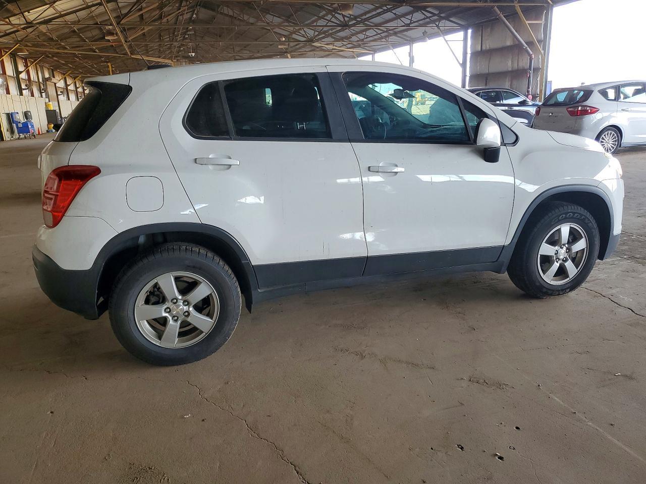 2015 Chevrolet Trax 1Ls - Image 3