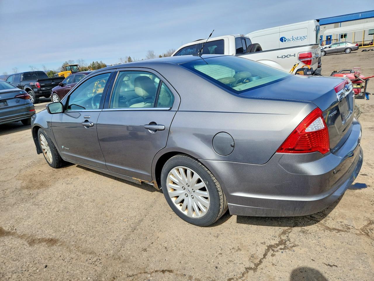 2010 Ford Fusion - Фото 2