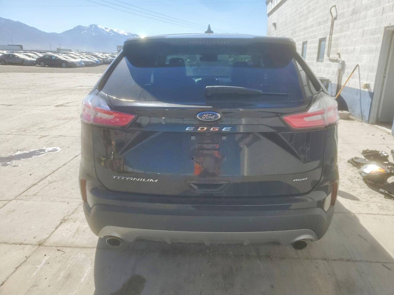2022 Ford Edge - Image 6