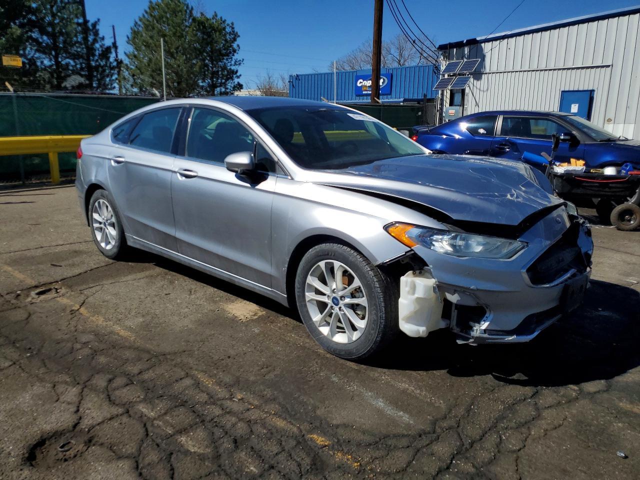 2020 Ford Fusion Se - Image 4