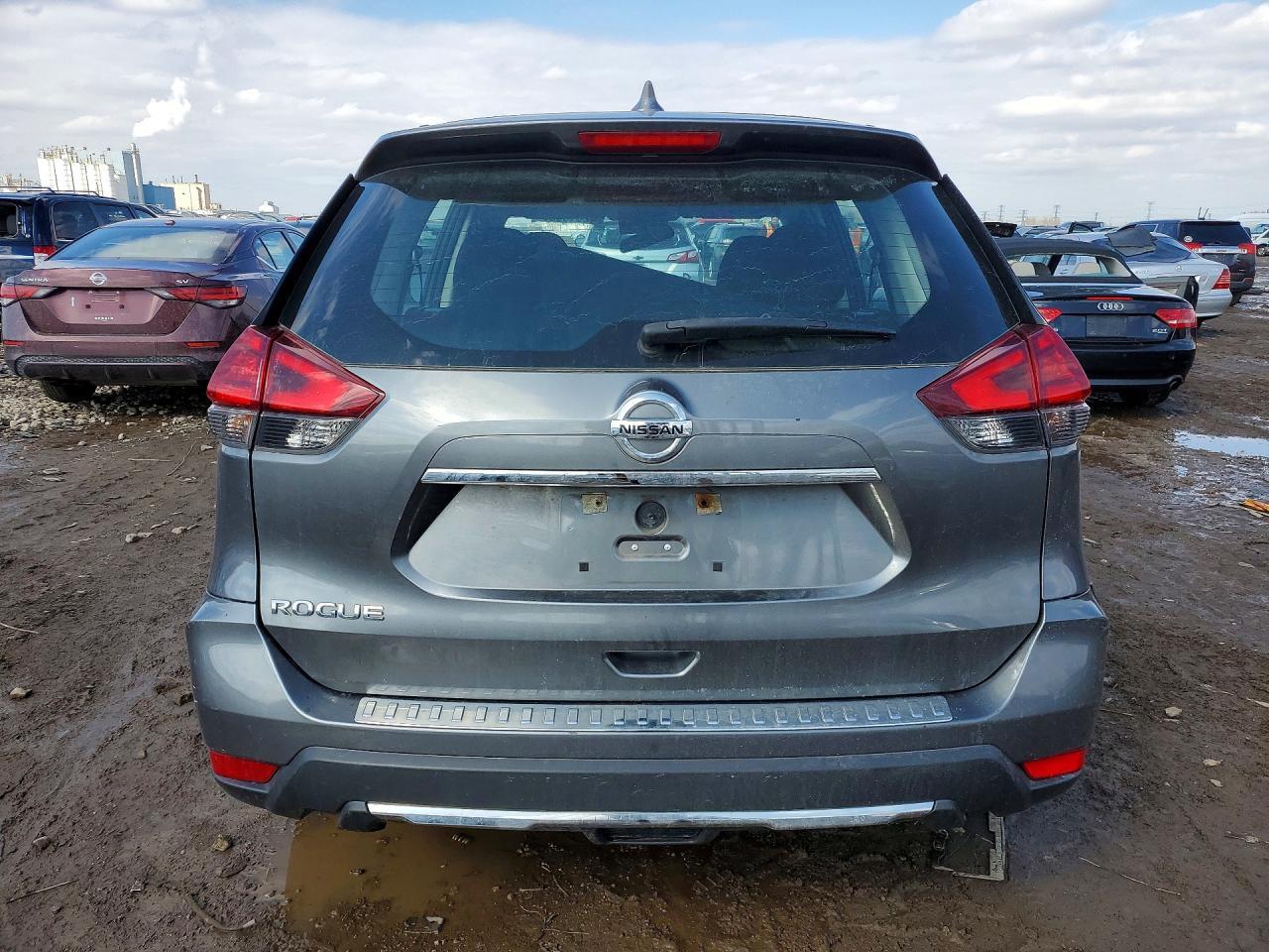 2017 Nissan Rogue S - Image 6