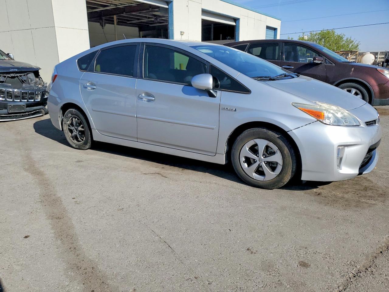 2015 Toyota Prius Two - Фото 4