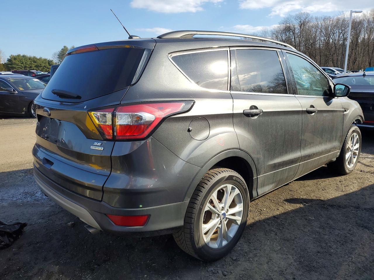 2017 Ford Escape Se - Фото 3