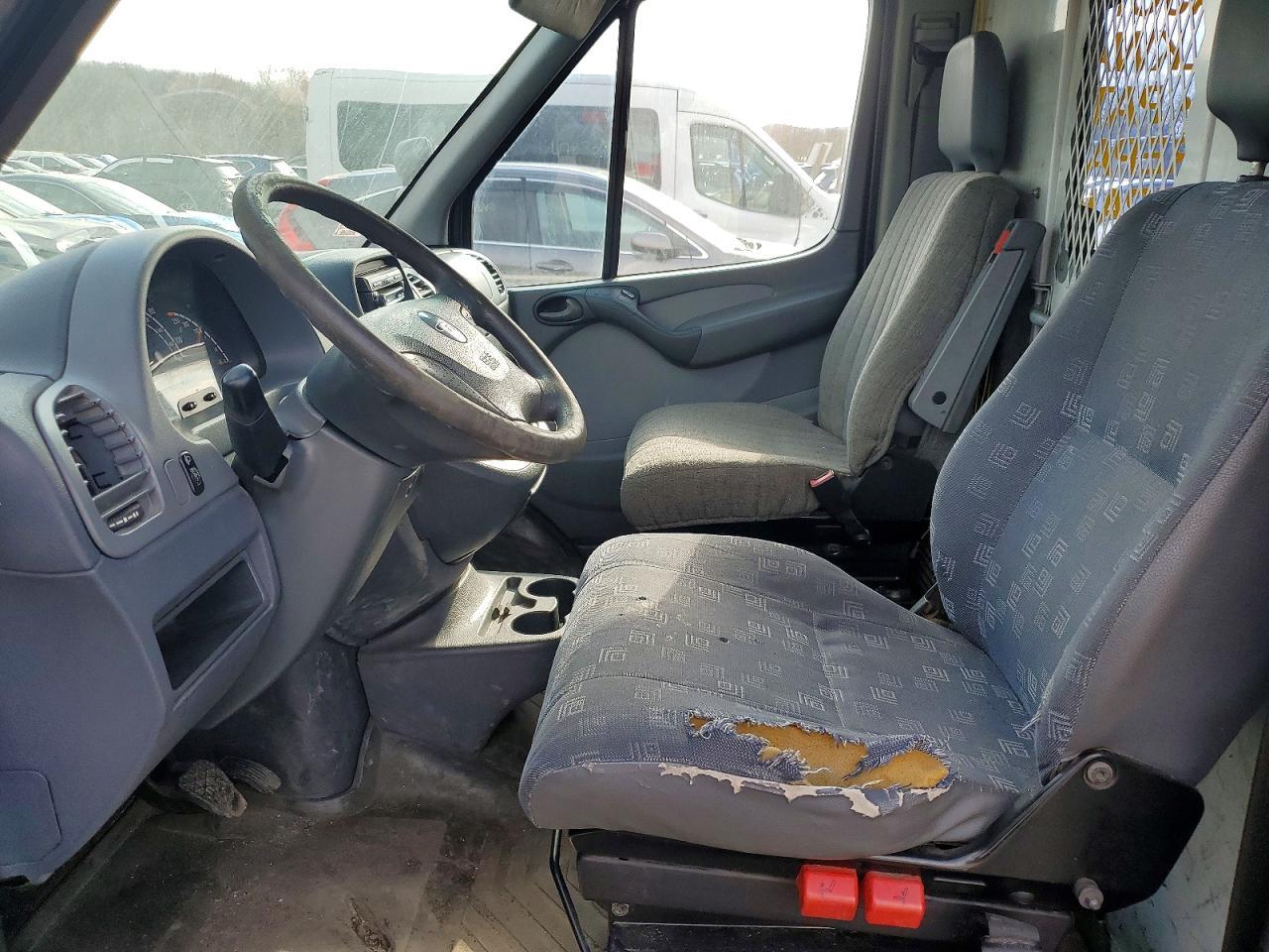 2006 Dodge Sprinter 3500 - Фото 7